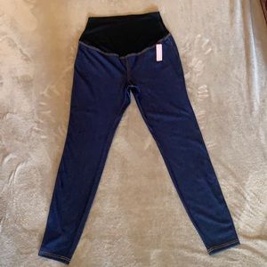*Maternity Jeggings SZ. L Stretchy All Over!
